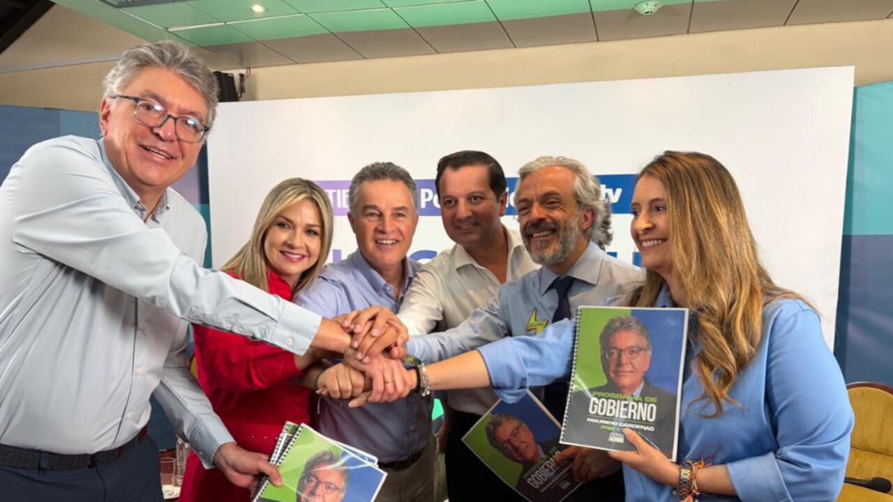 Mauricio Cárdenas presentó su plan de gobierno a los integrantes de la Gran Consulta por Colombia.