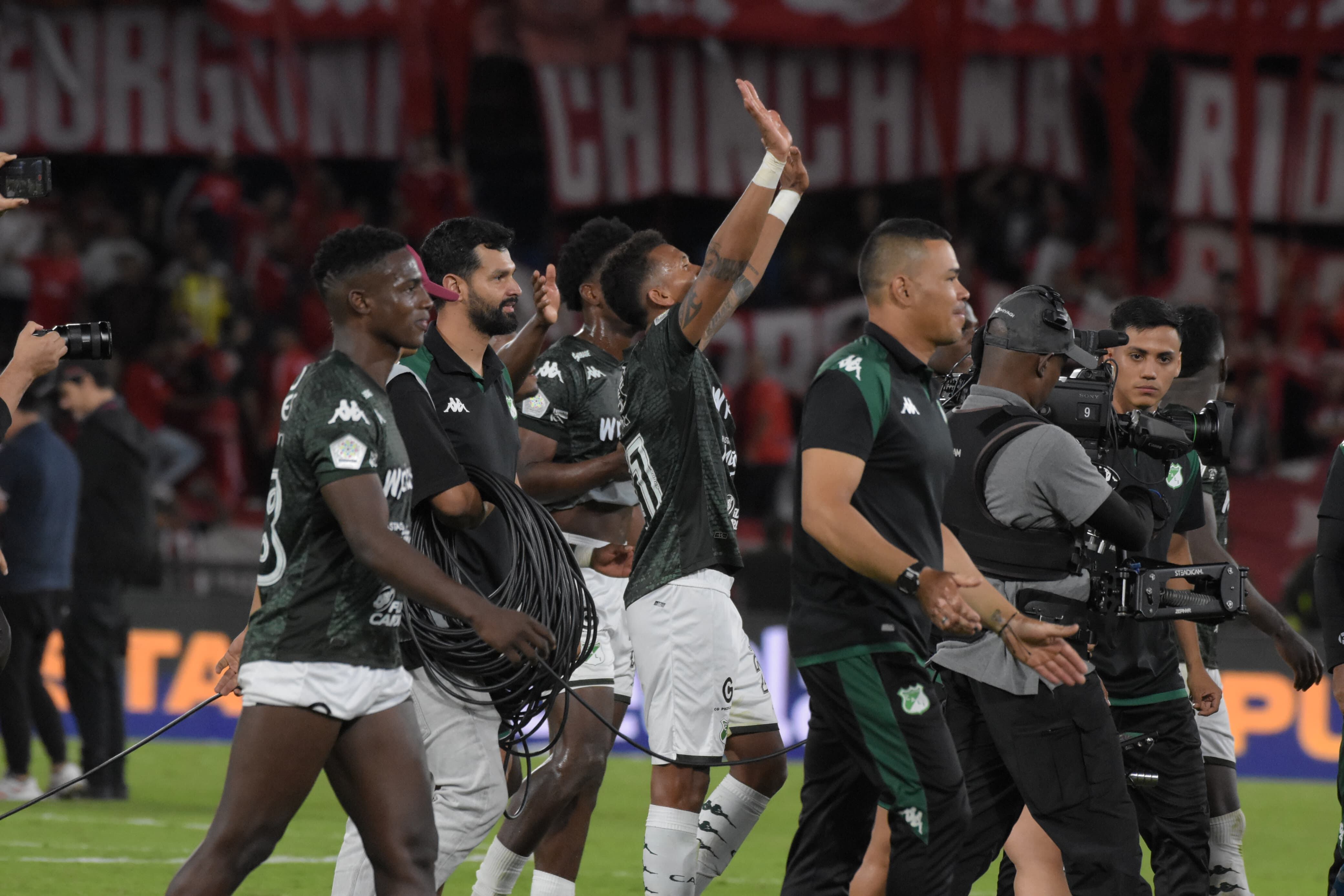 Momentos del partido entre América y Deportivo Cali por el clásico vallecaucano de la fecha 16 de la Liga II-2024.