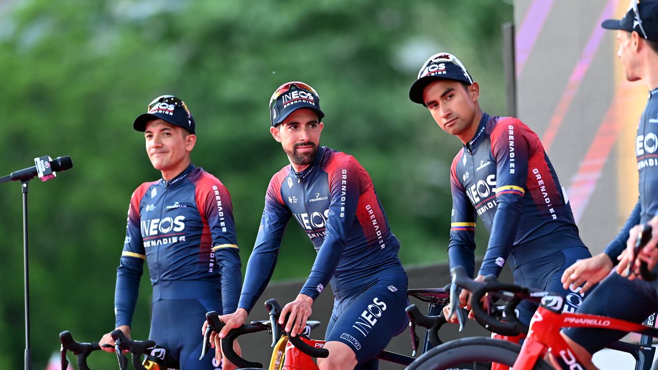 INEOS hizo su presentación en el Giro de Italia 2022