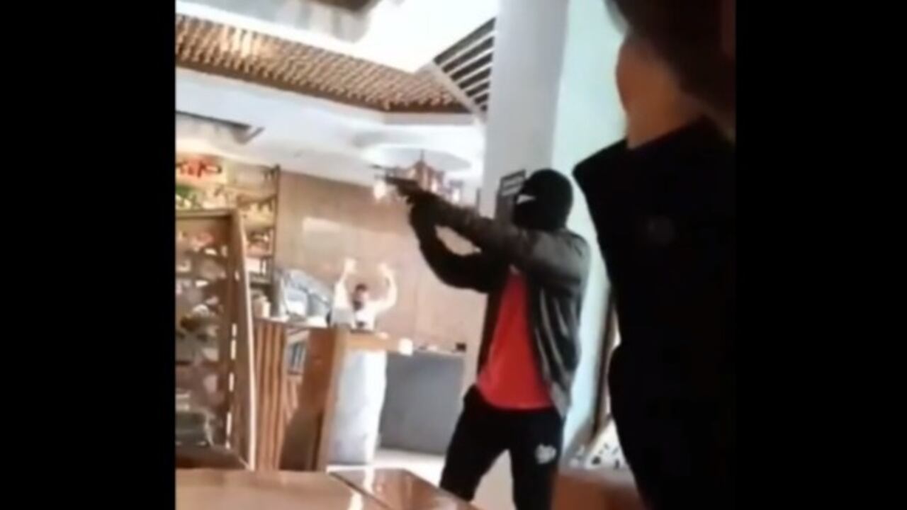 Simulacro de robo en restaurante Noa, en Barranquilla.