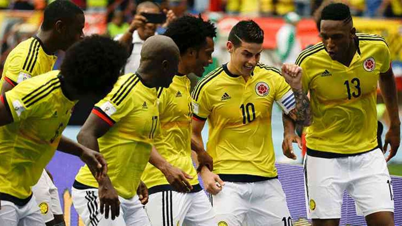 James Rodríguez (10) marcó el gol de la victoria contra Bolivia