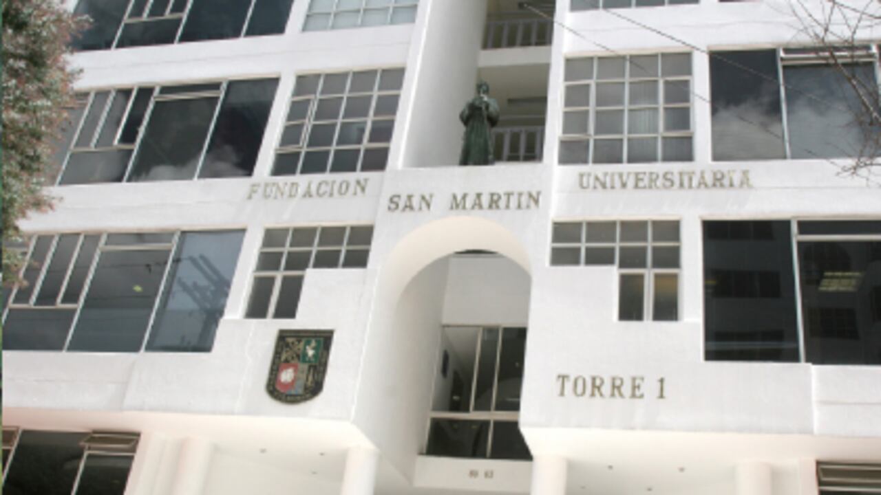 La Fundación Universitaria San Martín fue fundada por Mariano Alvear Sofán hace 29 años, en Bogotá, donde continúa su sede principal. La institución hoy ofrece 39 programas.
