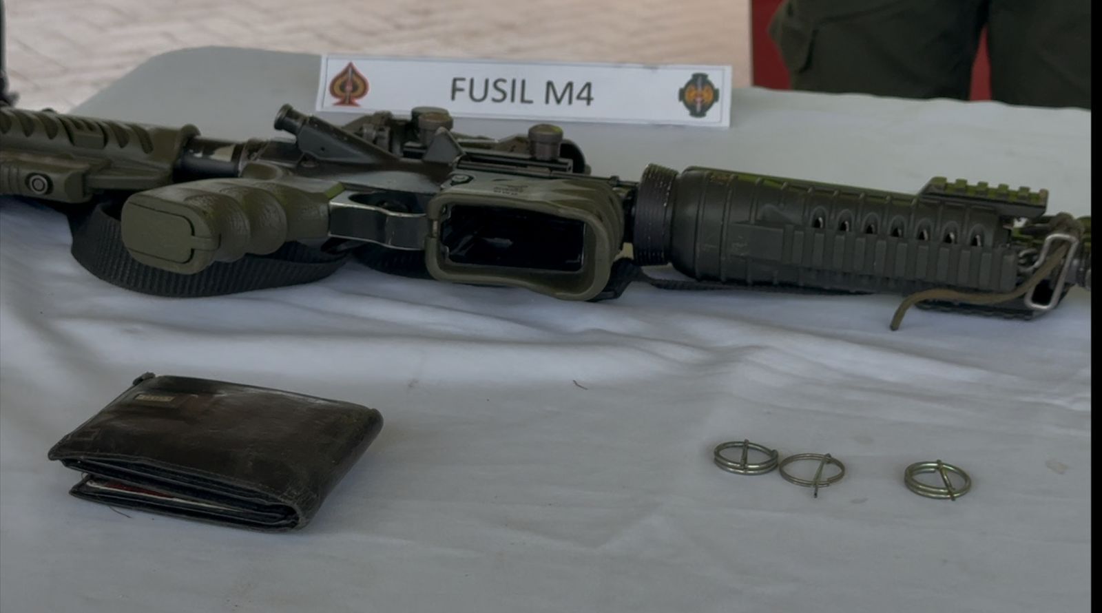 Arma larga decomisada por las autoridades.