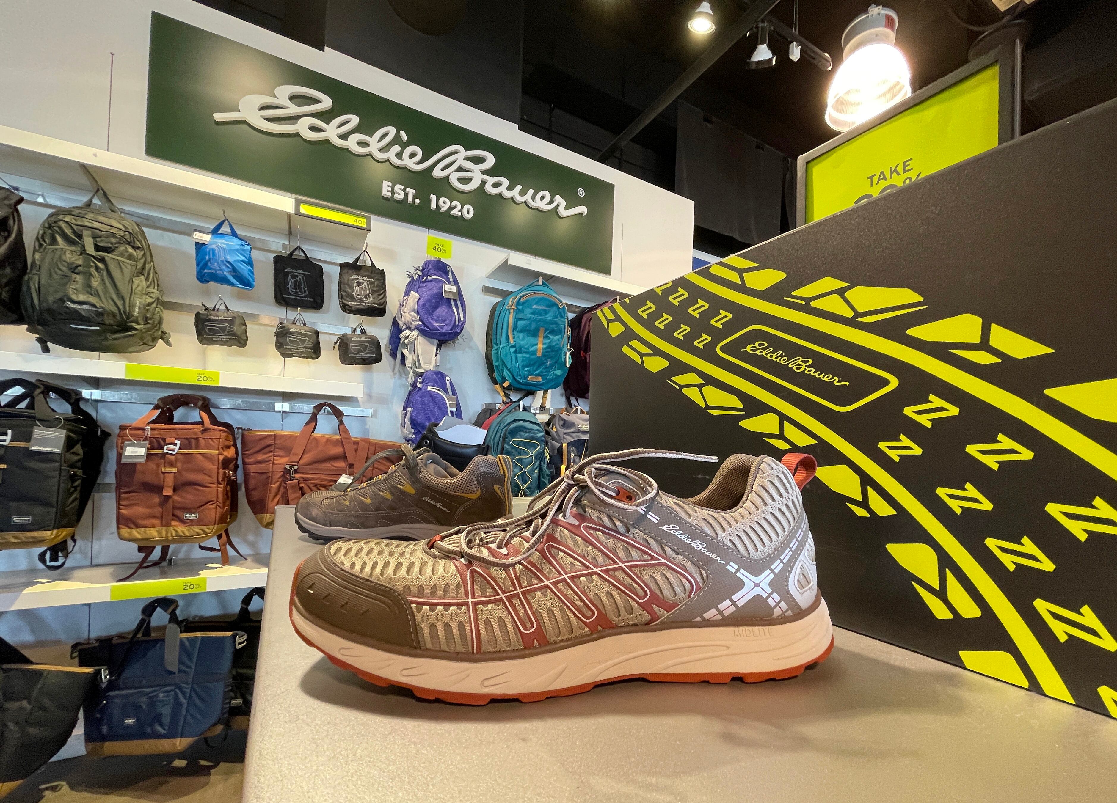 Quiebra de operador de la marca Eddie Bauer