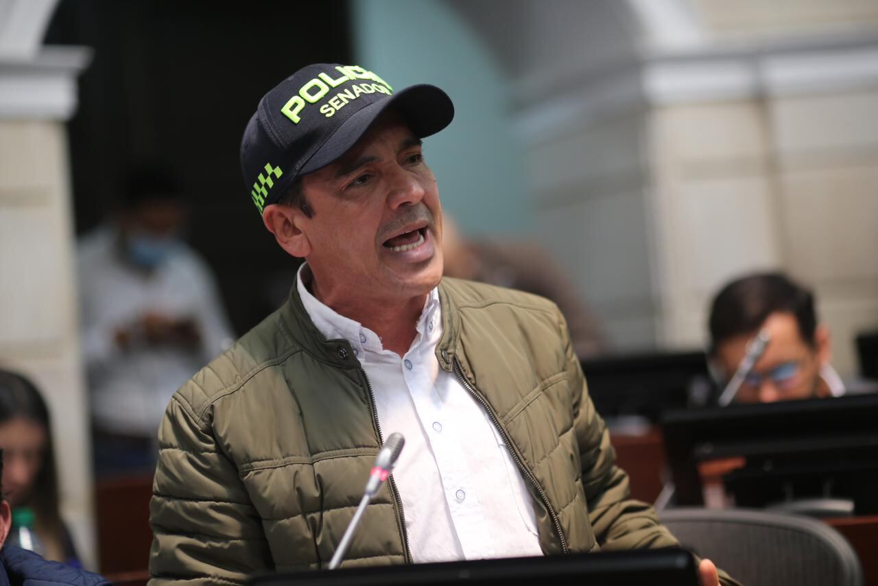 El senador por el Centro Democrático José Vicente Carreño, a quien no dejaron entrar a un consejo de seguridad con el presidente Petro.