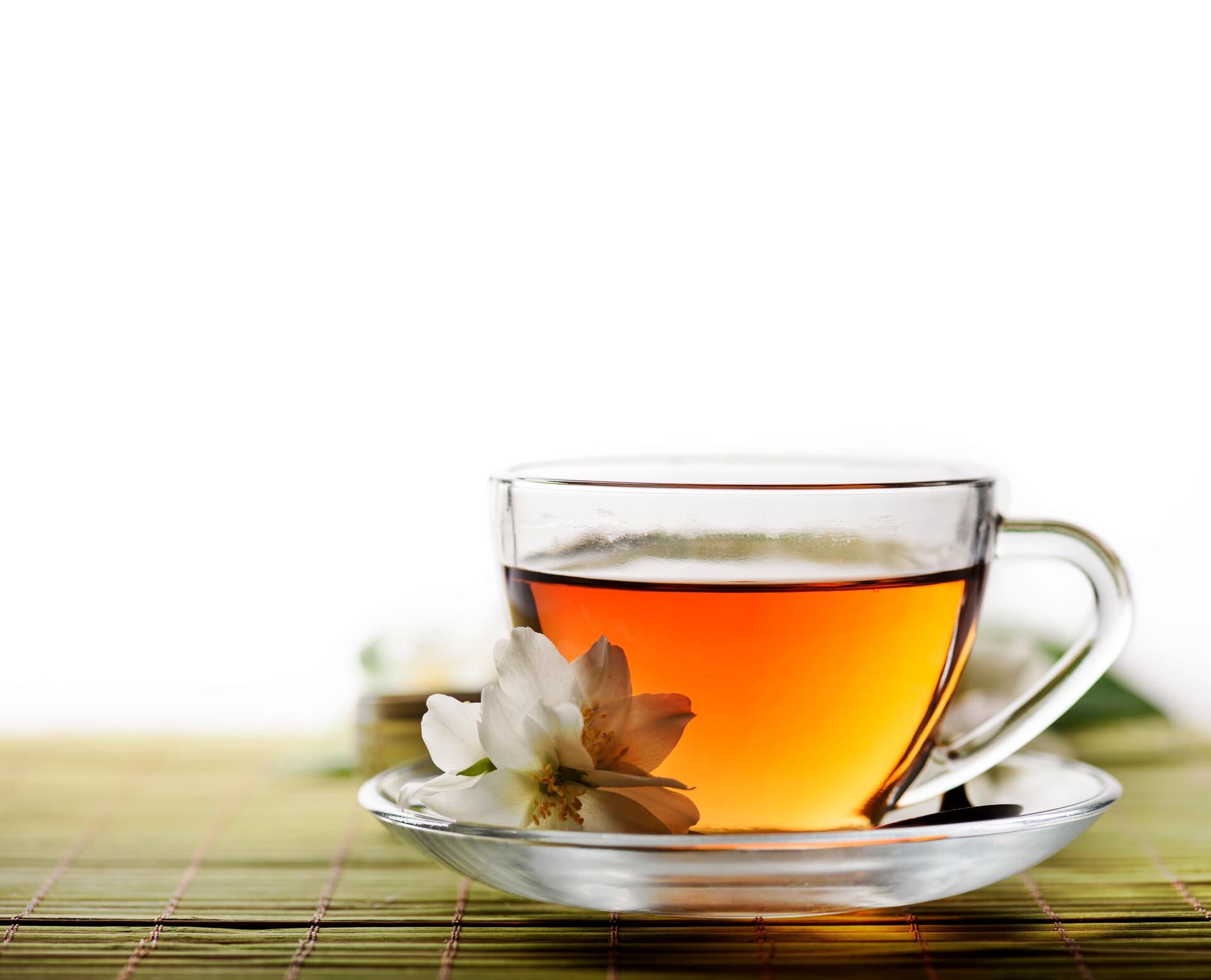 ¿Cómo bajar el azúcar con manzanilla y canela?