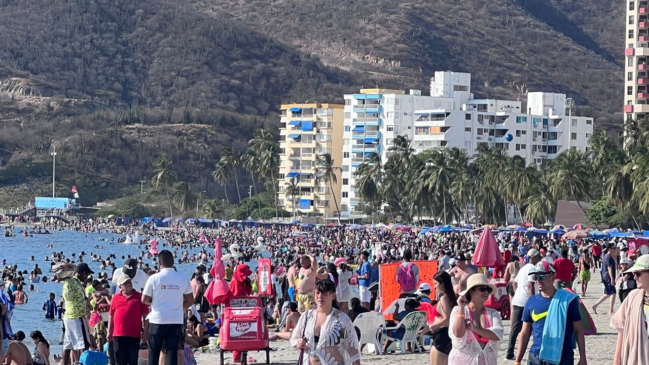 Miles de turistas, procedentes de diferentes destinos nacionales e internacionales, decidieron pasar Semana Santa en la capital del Magdalena, también conocida como la 'Perla de América'.
