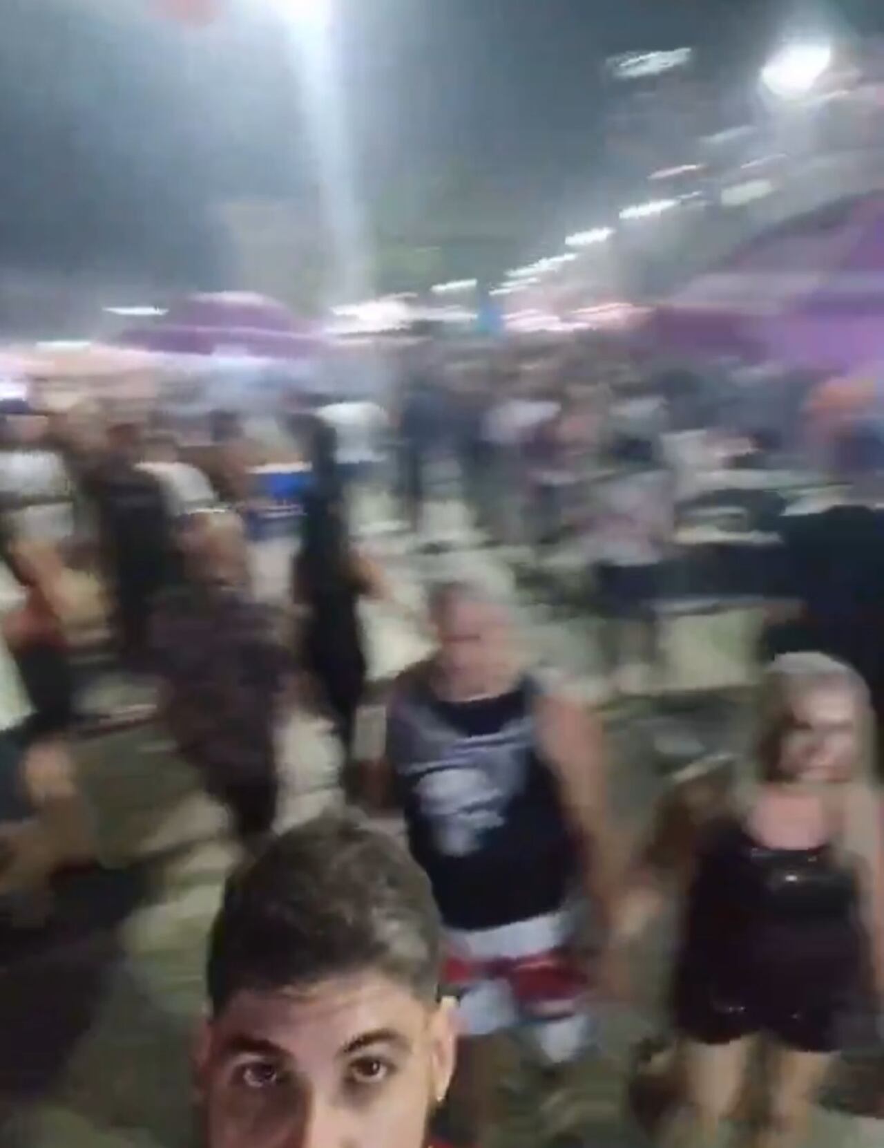 El joven asistió a uno de los conciertos más emblemáticos de la artista Madonna