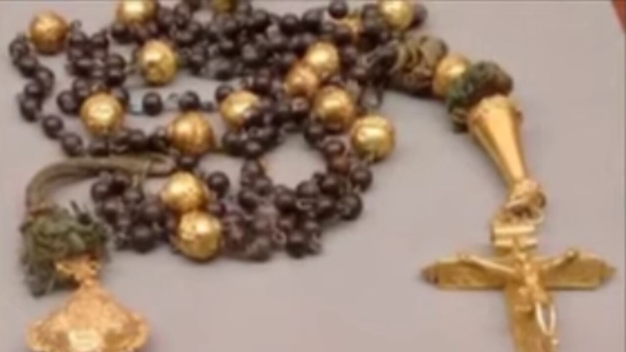 Este fue el objeto que habría sido hurtado por la colombiana y que está avaluado en muchísimo dinero.