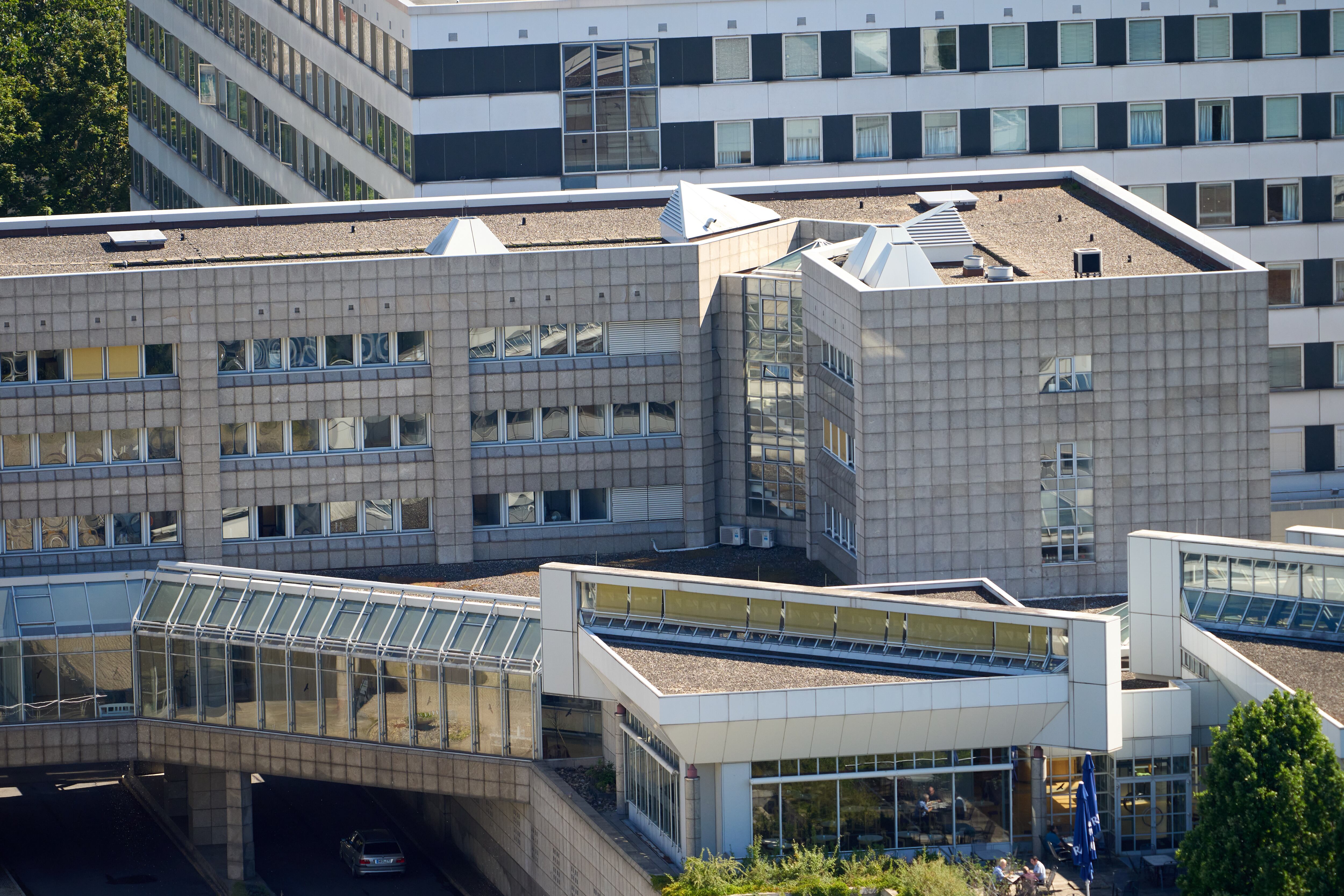 El nuevo ala del edificio de la Oficina Federal de Equipos, Tecnologías de la Información y Apoyo en Servicio del Bundeswehr (BAAINBw) en el centro administrativo de Koblenz. Los investigadores de la Oficina Federal de Policía Criminal arrestaron a un empleado de la agencia bajo sospecha de actividades de inteligencia para Rusia.
