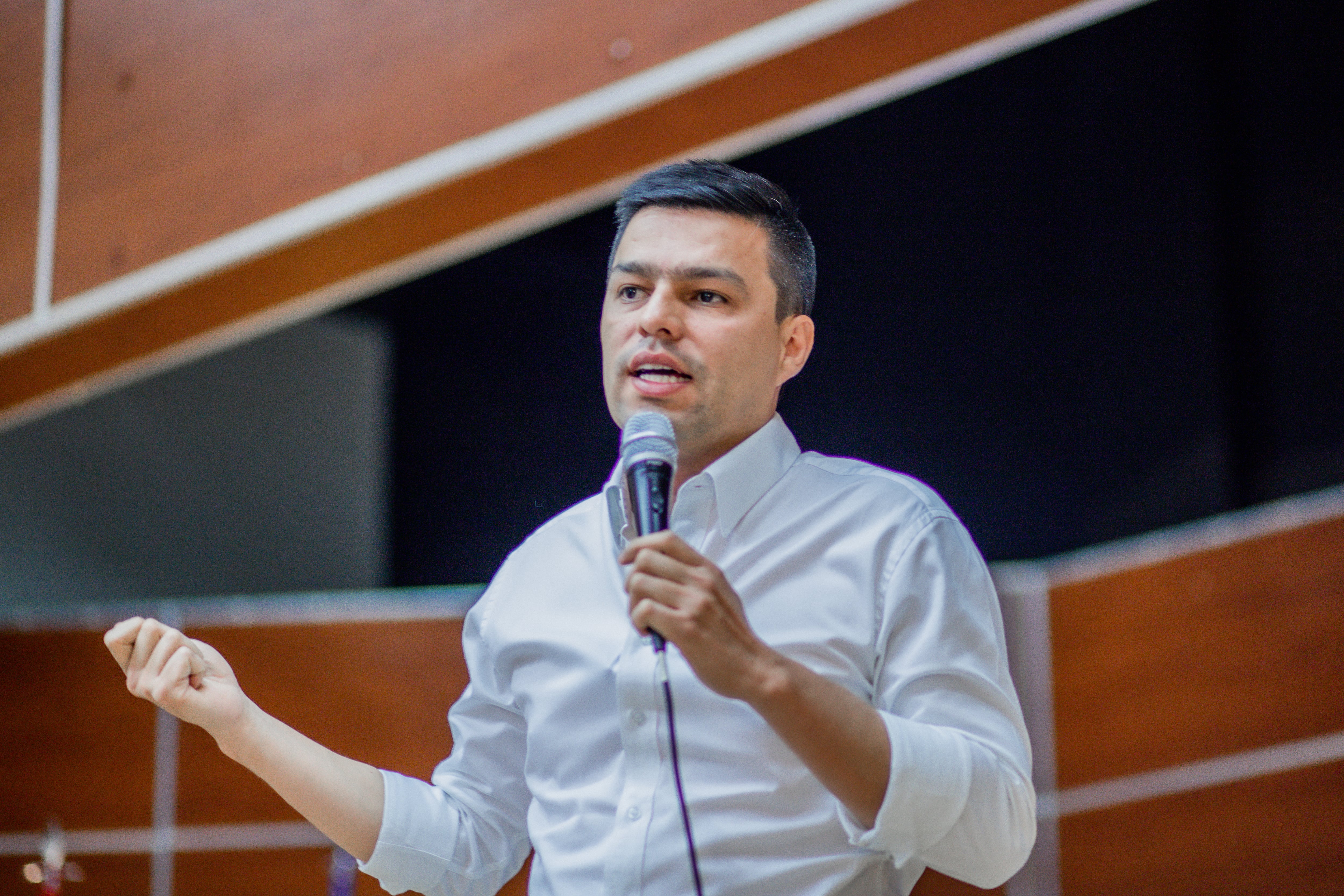 Fabián Oviedo, candidato a la alcaldía de Bucaramanga.