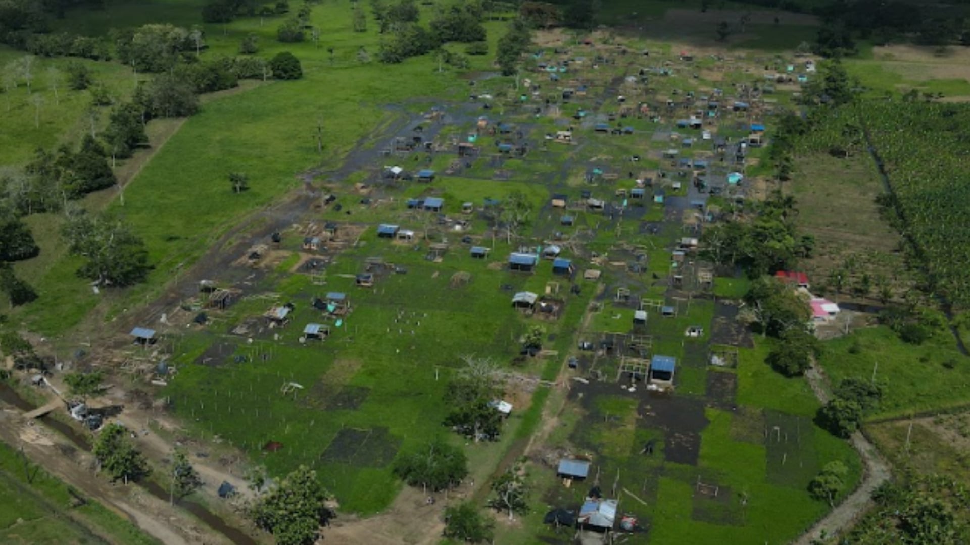 invasión de tierras en el Urabá antioqueño.