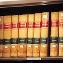 Biblioteca Nacional. Libros antiguos. Coleccin.
Foto:Len Dario Pelaez. Agos 2000