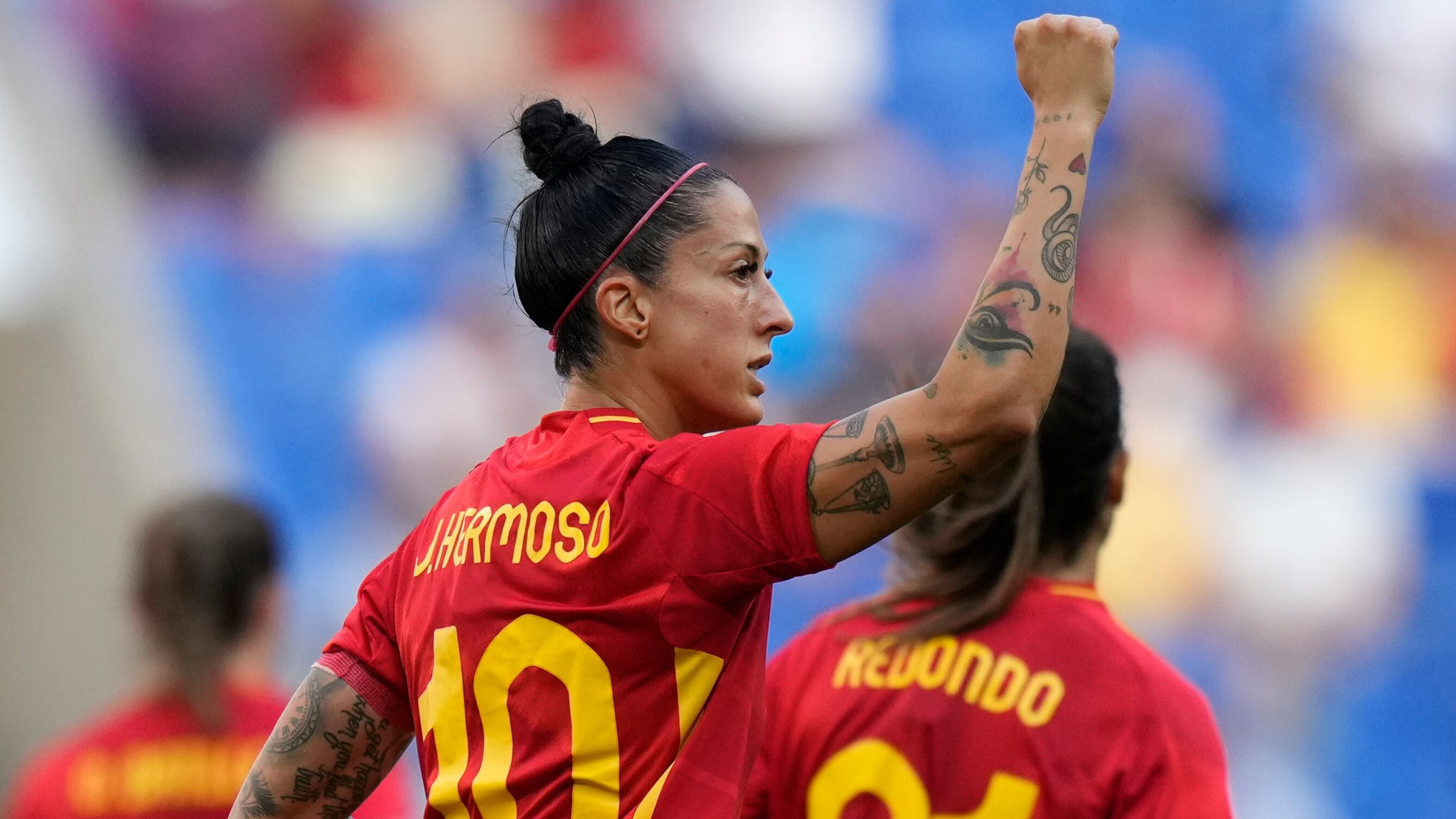 Spain's Jennifer Hermoso celebrates after scoring her side's first goal during the women's quarter-final soccer match between Spain and Colombia, at Lyon Stadium, during the 2024 Summer Olympics, Saturday, Aug. 3, 2024, in Decines, France. (AP Photo/Silvia Izquierdo)