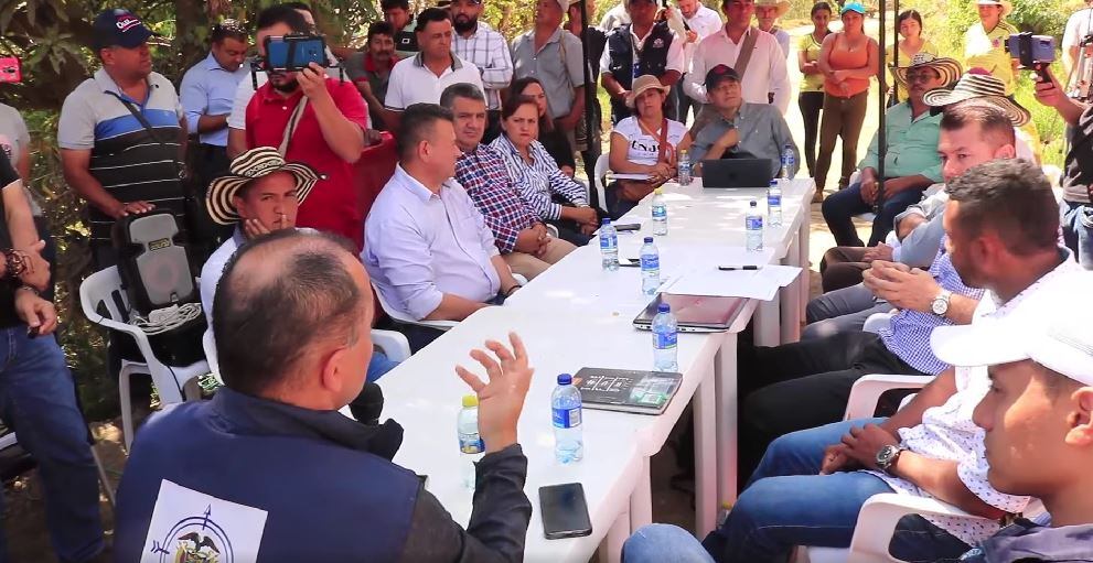 Se espera un diálogo para levantar el bloqueo.