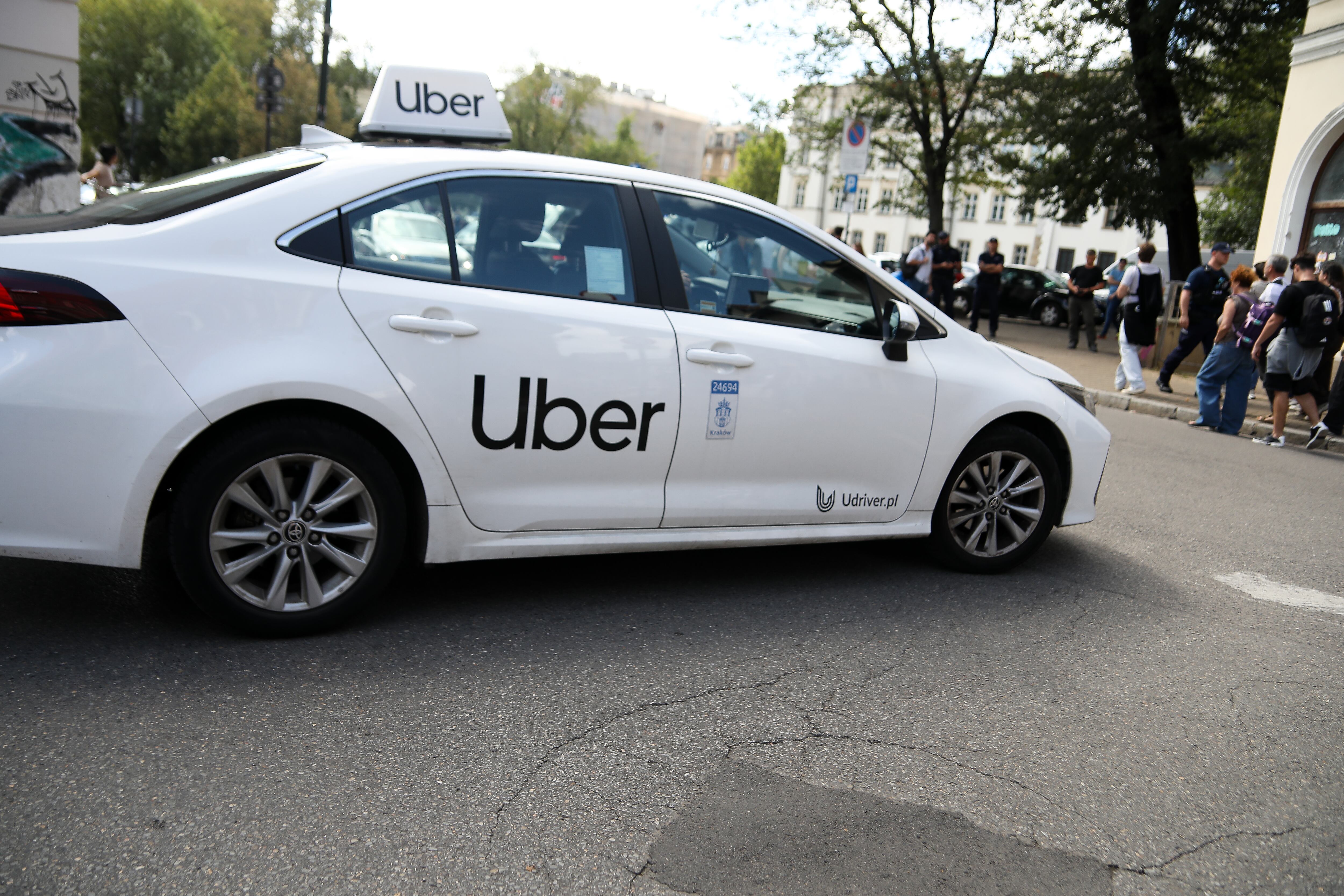 Uber busca fortalecer sus principales líneas de negocio mientras destina capital al desarrollo de nuevas tecnologías.