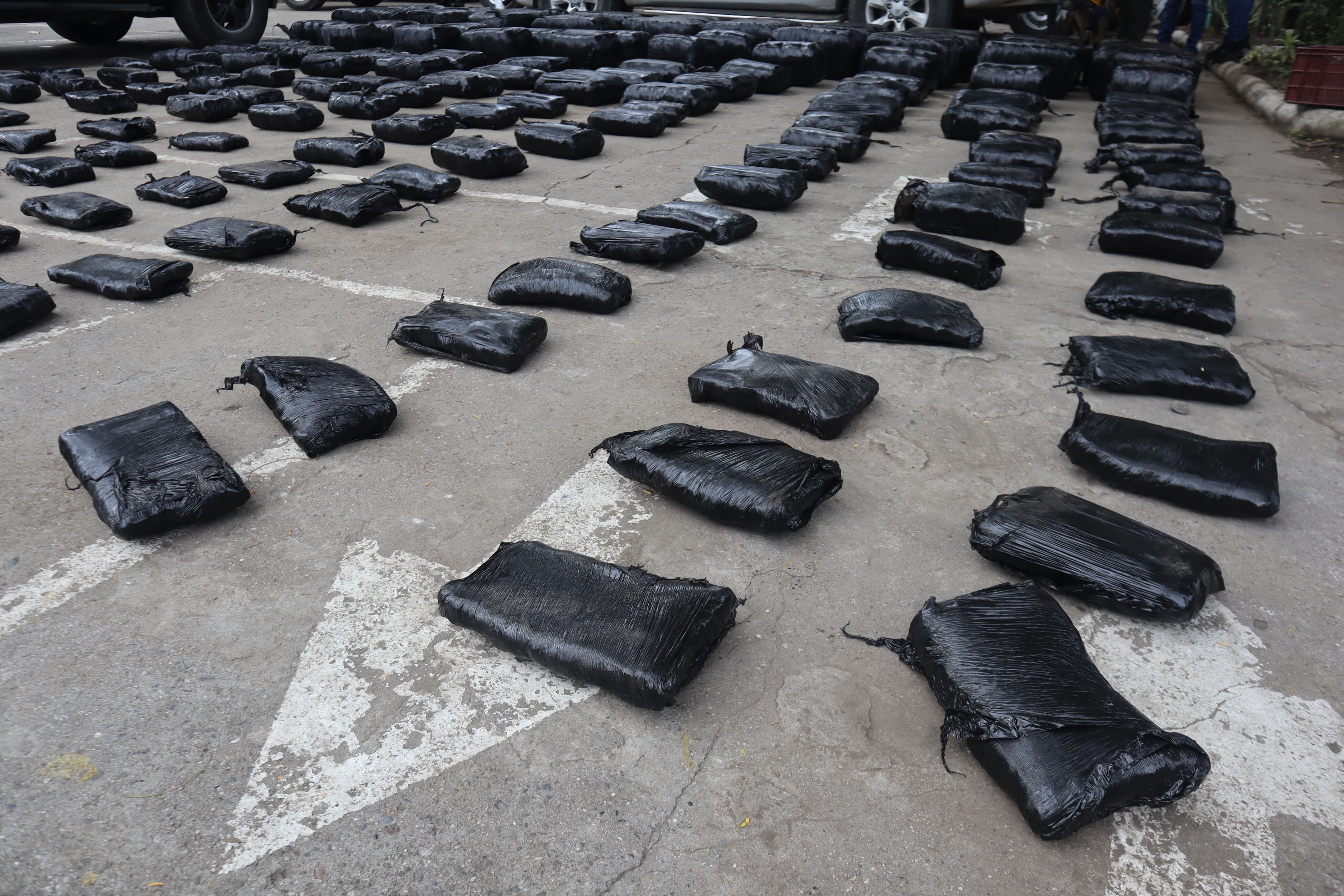 El material era transportado en una camioneta de alto lujo.