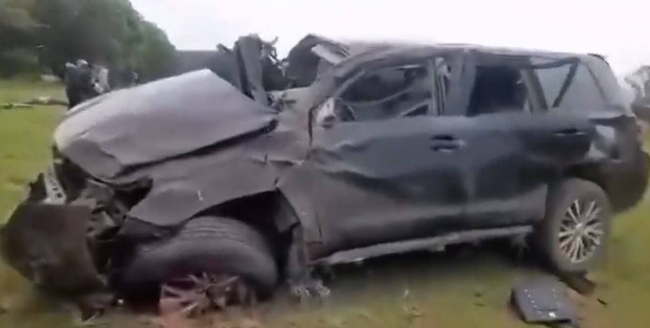 El estado final de la camioneta da cuenta de la gravedad del siniestro.