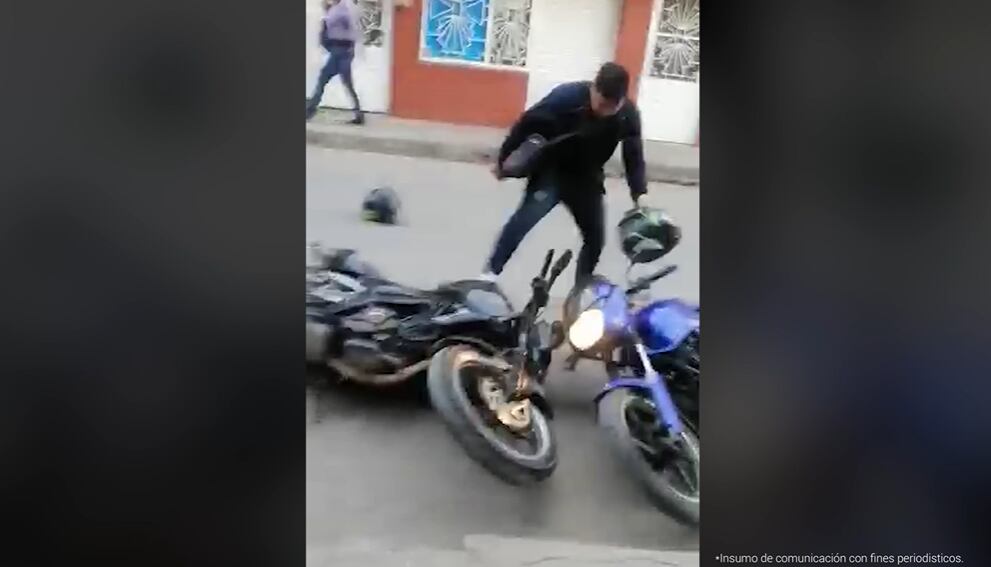 José Alejandro Rodríguez, presunto responsable de amenazar de muerte a su exnovia. El ataque quedó grabado y la víctima lo compartió por redes sociales.