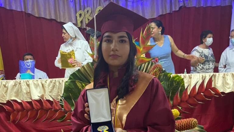 Michel Pao Vega, la joven brillante que no podrá estudiar la carrera de sus sueños.