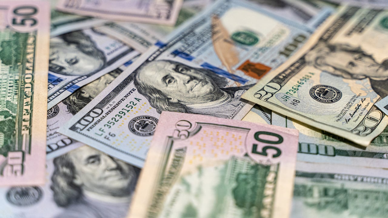Así se mueve el dólar hoy en casas de cambio.