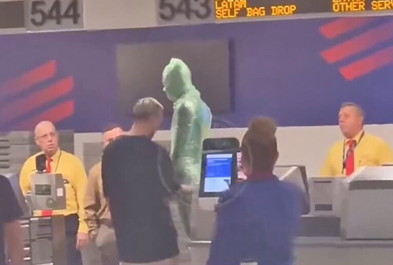 El pasajero en el aeropuerto de Miami.