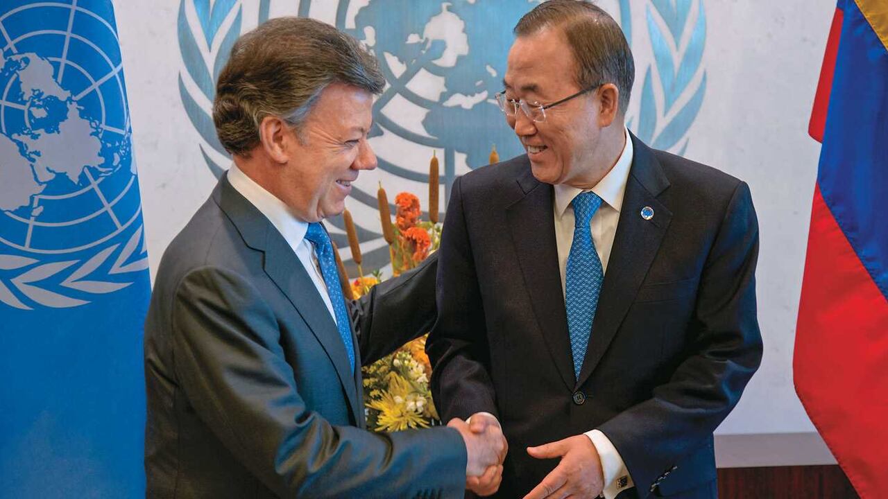 Santos involucró al secretario general de la ONU. Ban Ki-moon, con un papel fundamental en la verificación de los acuerdos.