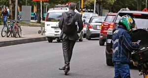 En Europa, la movilidad en patineta eléctrica está regulada. Incluso, en París (Francia) cancelaron el alquiler de este vehículo para prevenir accidentes.