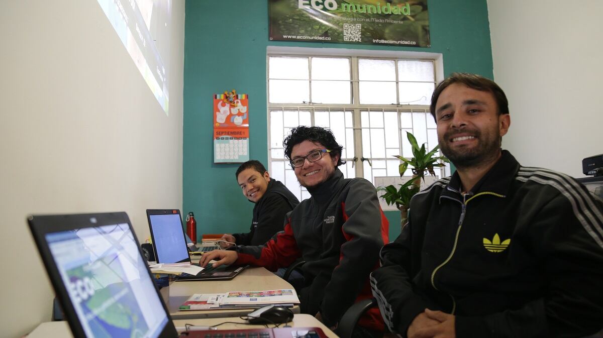 Emprendedores ganadores de convocatoria de Unilever