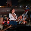 La líder de la oposición venezolana y premio Nobel de la Paz, María Corina Machado, llega a Caracas.