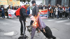 Varios de los sectores que participan en las protestas exigen la renuncia del presidente Rodrigo Paz.