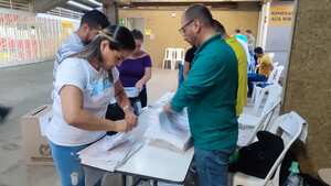 Conteo de Votos Coliseo del Pueblo.