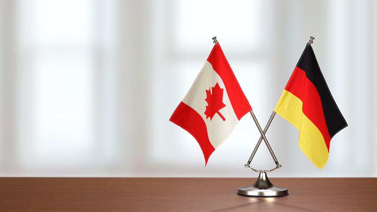 Bandera de Alemania y Canadá