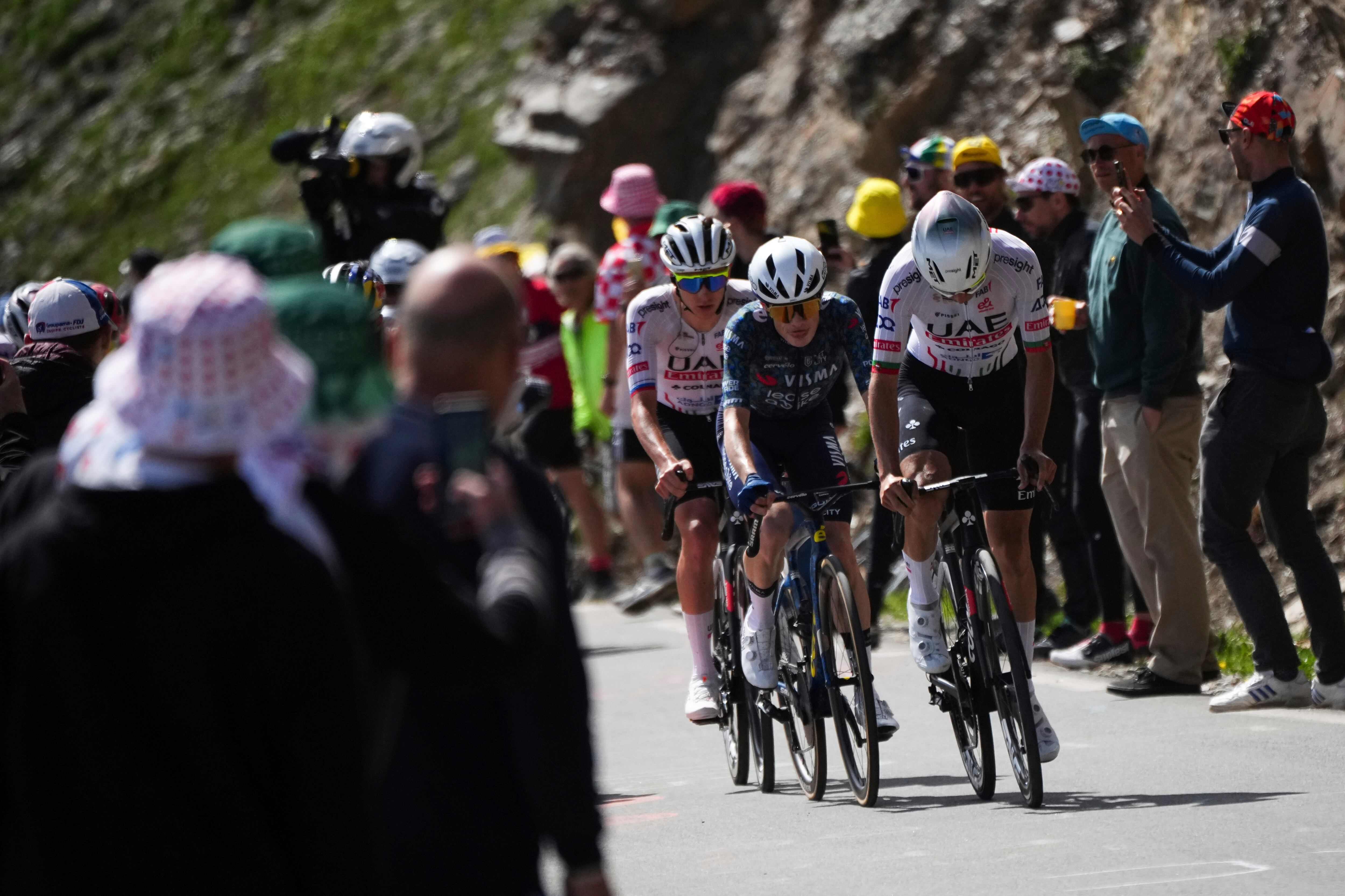 Pedalista Juan Ayuso abandonó en le Tour de Francia