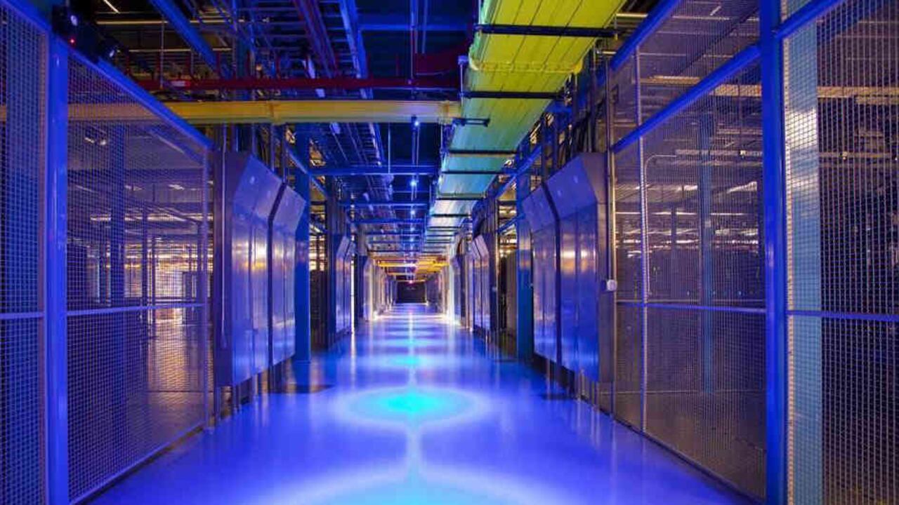 "A medida que comenzamos a entrar en un mundo pospandémico es probable que la tendencia al trabajo a distancia se mantenga para muchas organizaciones. Prevemos ataques más agresivos contra los datos y las redes corporativas", afirma David Sancho, investigador sénior de amenazas de Trend Micro.