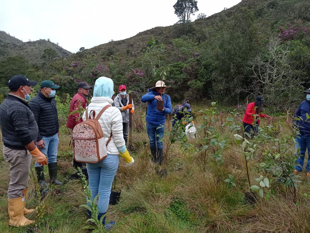 Este tipo de actividades busca crear conciencia en el gremio y motivar a aquellos que continúan desarrollando la práctica ilegalmente.