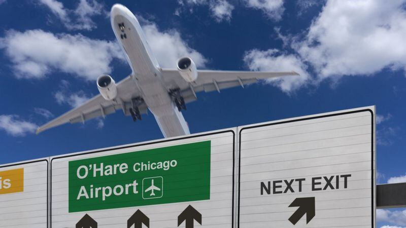 El pasajero llegó en un vuelo desde Los Ángeles y no está claro qué hacía en Chicago.