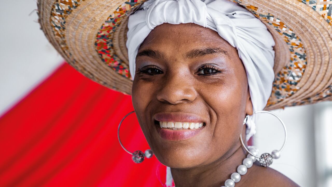 En el Pacífico sobresalen especialmente las mujeres populares.