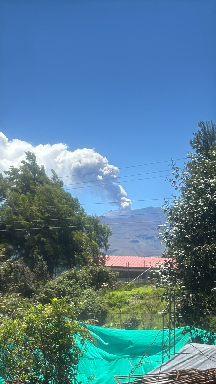 Habitantes de Coconuco, varias veredas del municipio de Puracé y algunos sectores de Popayán reportaron caída de ceniza durante los últimos días.