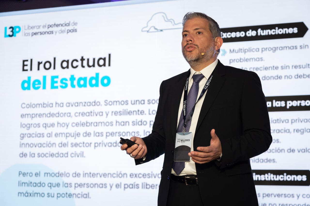 Carlos Chacón presentó la estrategia L3P, una propuesta para construir un país en el que cada individuo sea un agente de cambio.