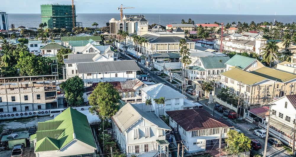 “Sería muy difícil que la Corte Internacional de Justicia, sin la aquiescencia de Guyana, fallara a favor de Venezuela.  Seguramente, sería el principio del fin del régimen”. 