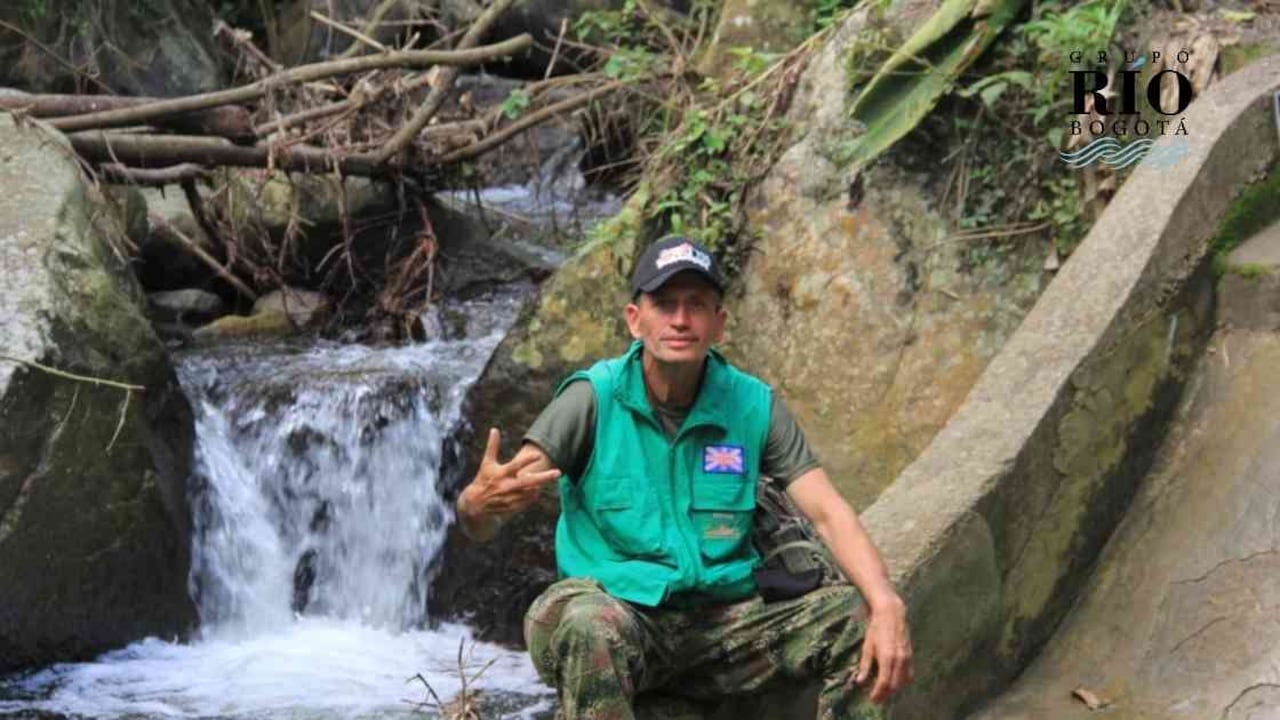 Para MacGyver, el río Bogotá es un poderoso afluente que tiene a muchos líderes trabajando por su recuperación. Foto: Nicolás Acevedo.