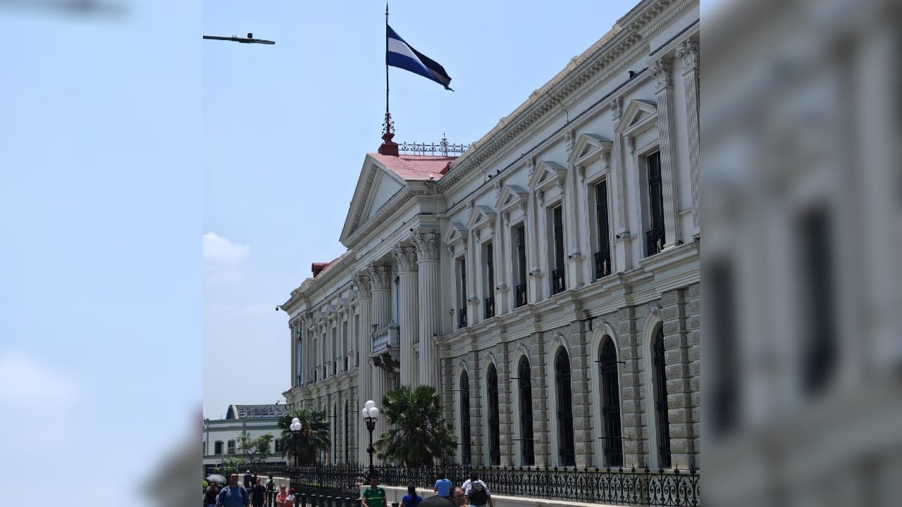 Palacio Nacional de El Salvador, ubicado en el corazón del Centro Histórico de San Salvador.