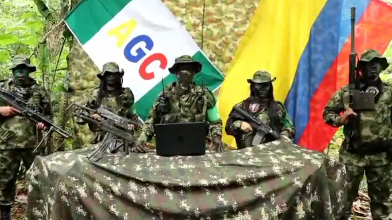 En un video, las Autodefensas Gaitanistas de Colombia mostraron su apoyo al paro nacional.