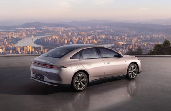 Nissan confirmó que un par de sedanes avanzados saldrán a la venta en China a finales de año.