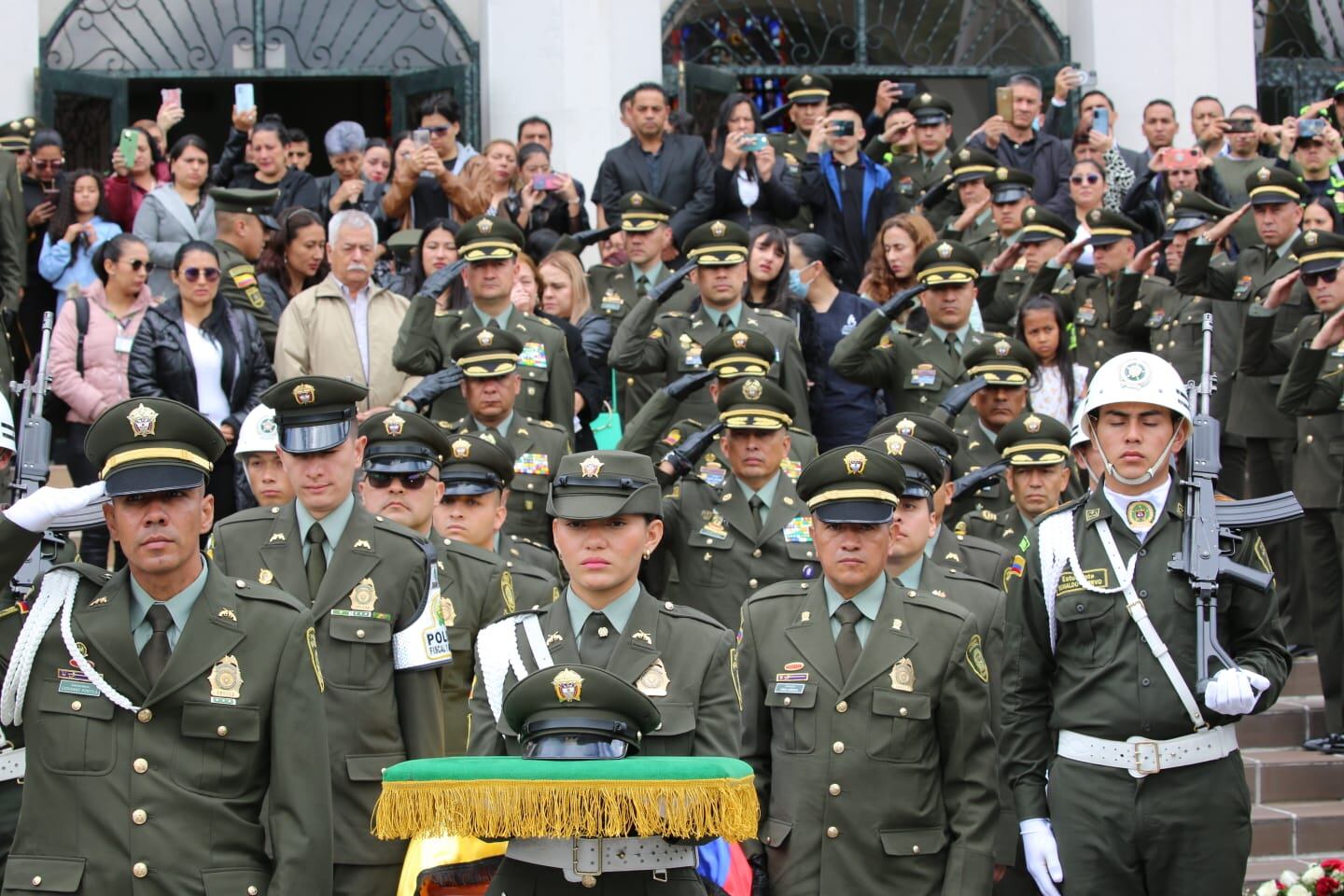 Sepelio del patrullero Andrés Idarraga Orozco, asesinado en Catatumbo