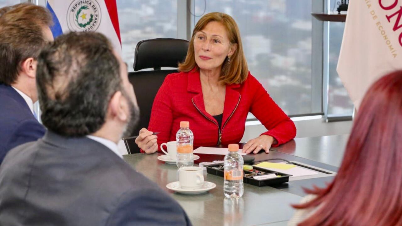 Tatiana Clouthier renunció a la Secretaría de Economía de México