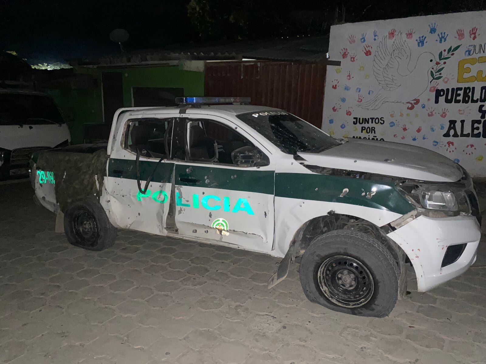 Vehículo de la Policía en ataque a uniformados en Nariño