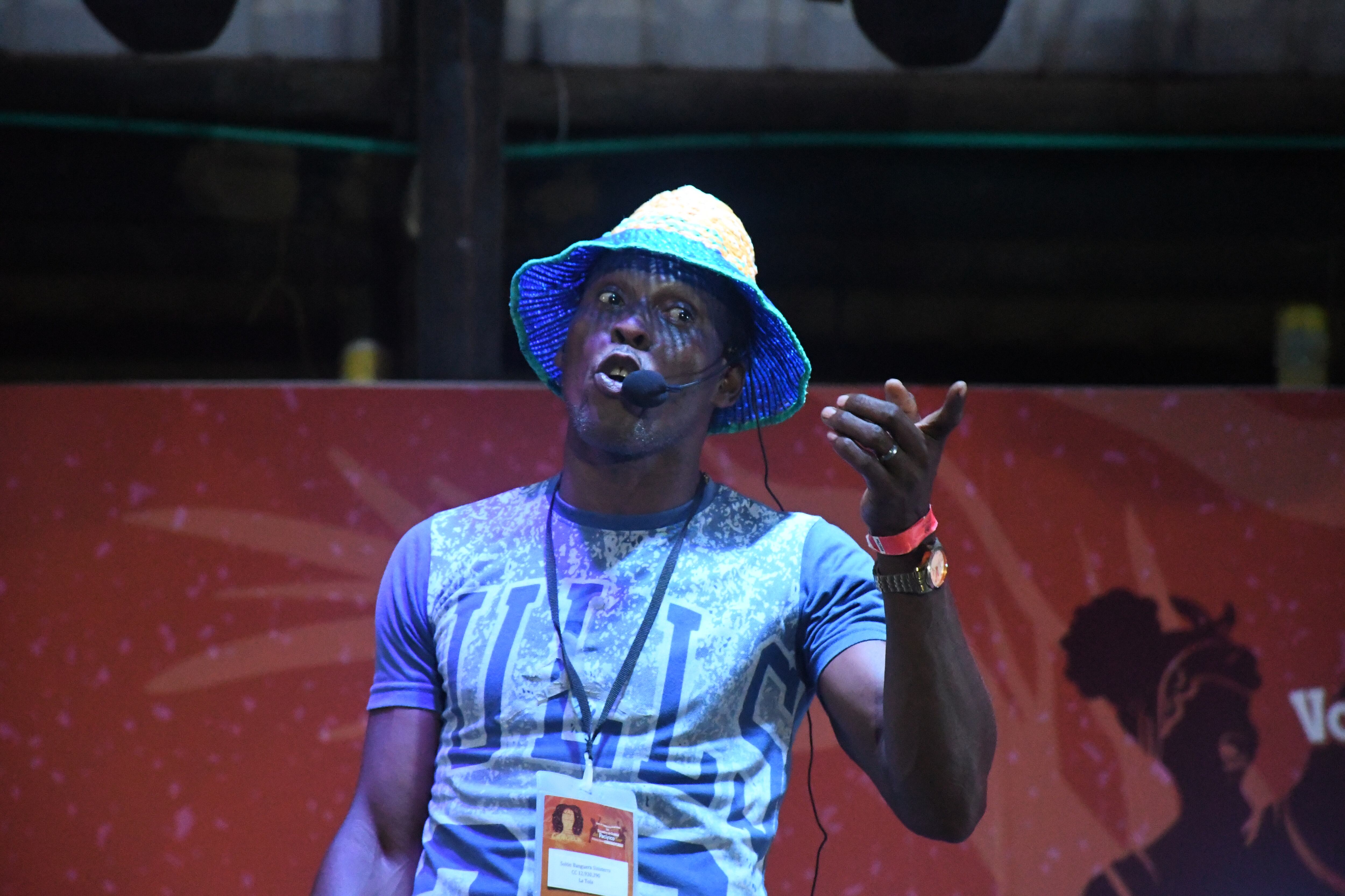 Solón Banguera, del municipio de la Tola, ganó en la categoría de cuento, en el Segundo Encuentro de Oralidad del Pacífico Sur ‘Voces de resiliencia y ancestralidad’.