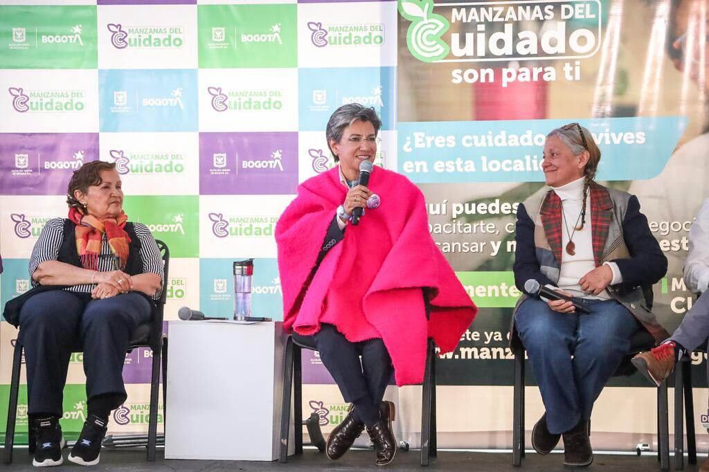 La alcaldesa Claudia López lideró la entrega de la nueva Manzana del Cuidado